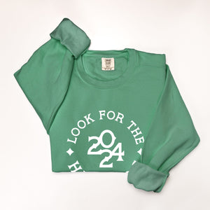 LOOK FOR THE HELPERS | BOXY CREWNECK