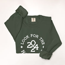 LOOK FOR THE HELPERS | BOXY CREWNECK