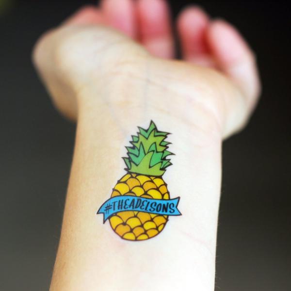 PINEAPPLE HASHTAG